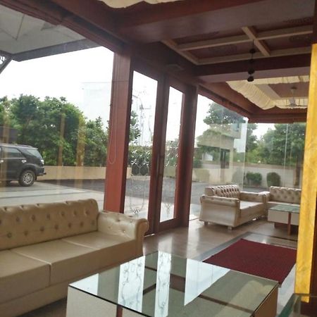 Mnr Resort Pipariā المظهر الخارجي الصورة